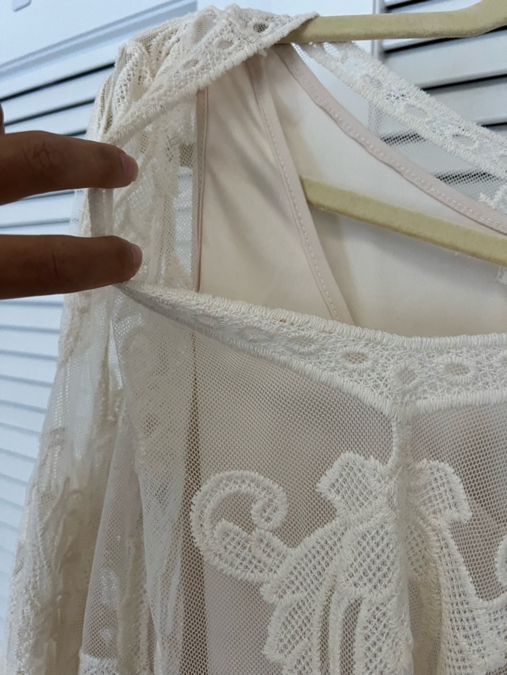 Ultra Pink Cream Lace Peasant Blouse - Picture 2 of 3